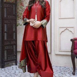 Red Shalwar kameez. Farshi shalwar